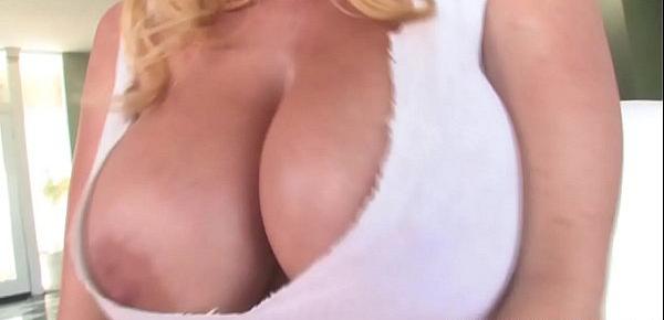  Bigtits milf beauty toying subs ass